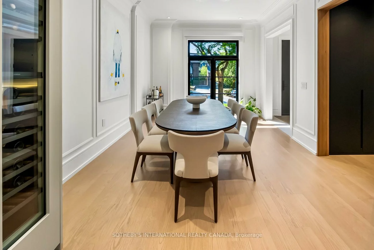 734, Avenue, Forest Hill South, Toronto