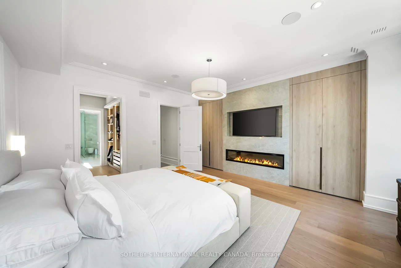734, Avenue, Forest Hill South, Toronto