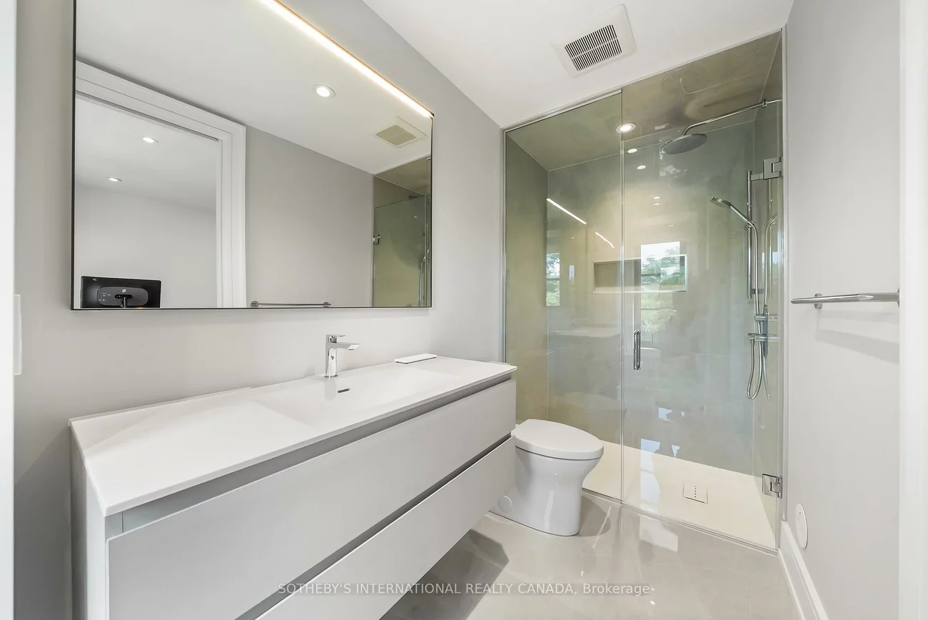 734, Avenue, Forest Hill South, Toronto