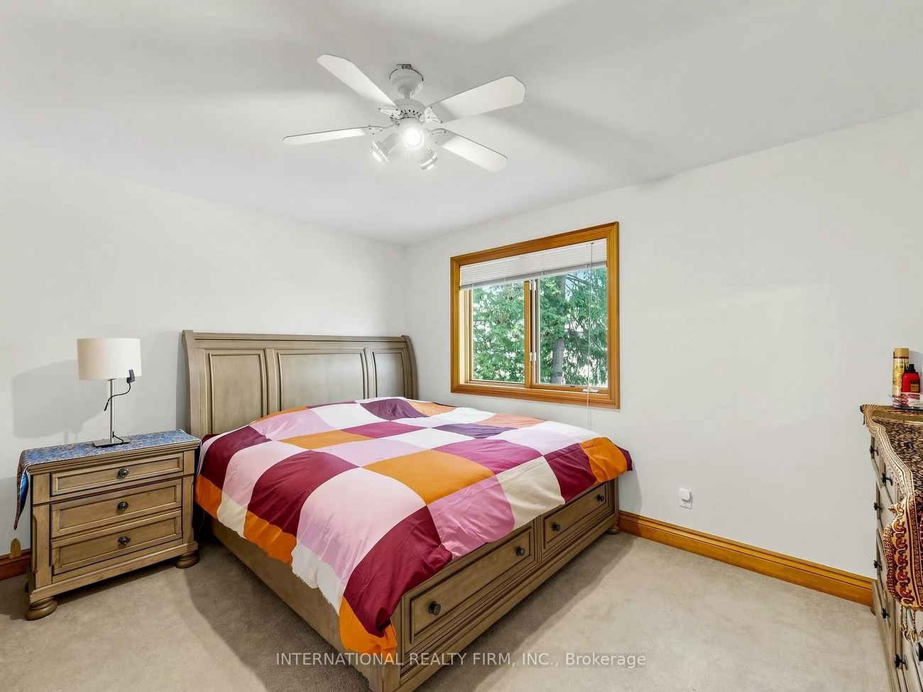 200, Burndale, Lansing-Westgate, Toronto