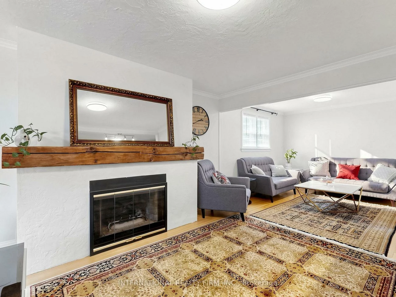 200, Burndale, Lansing-Westgate, Toronto