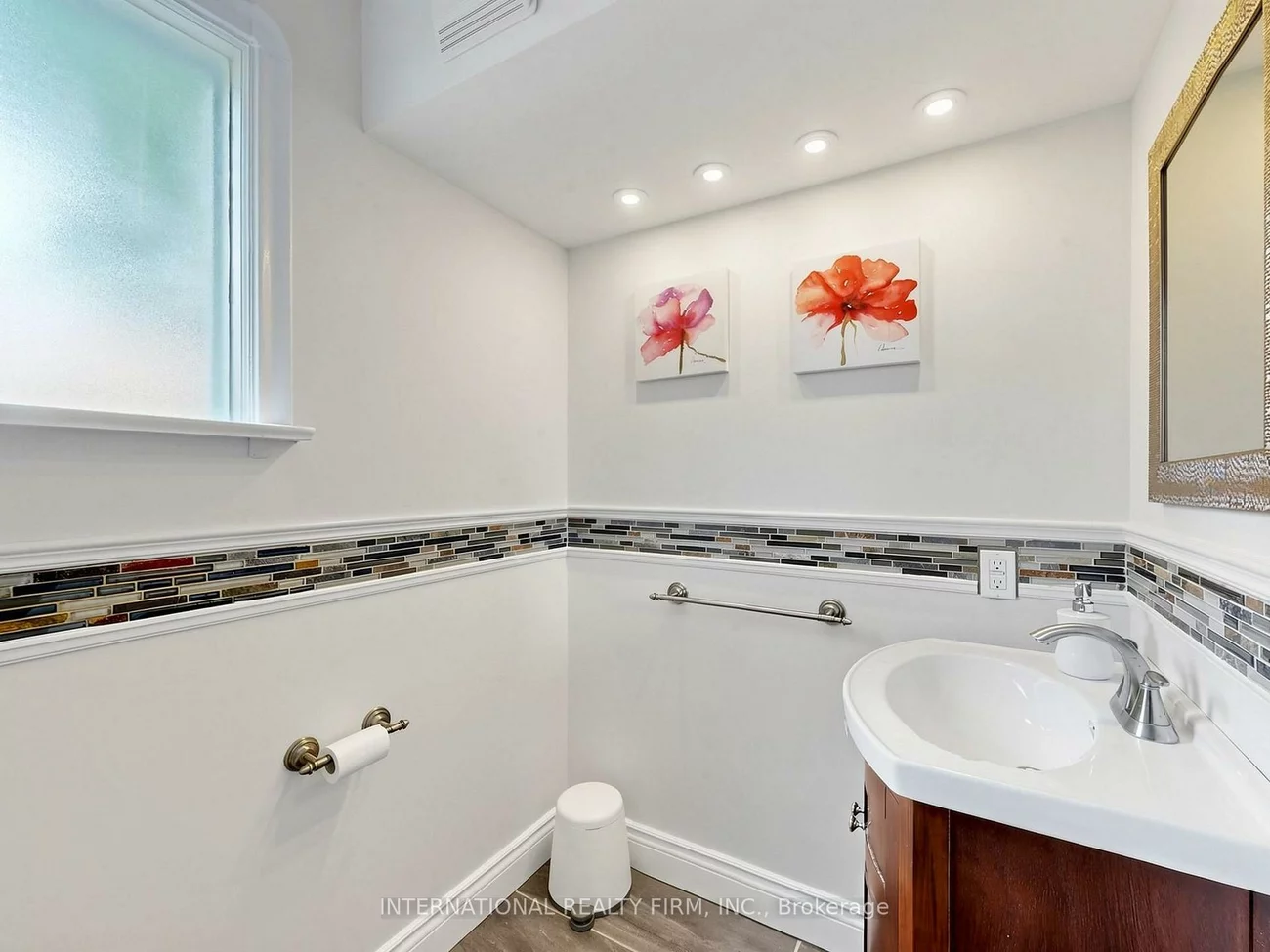 200, Burndale, Lansing-Westgate, Toronto