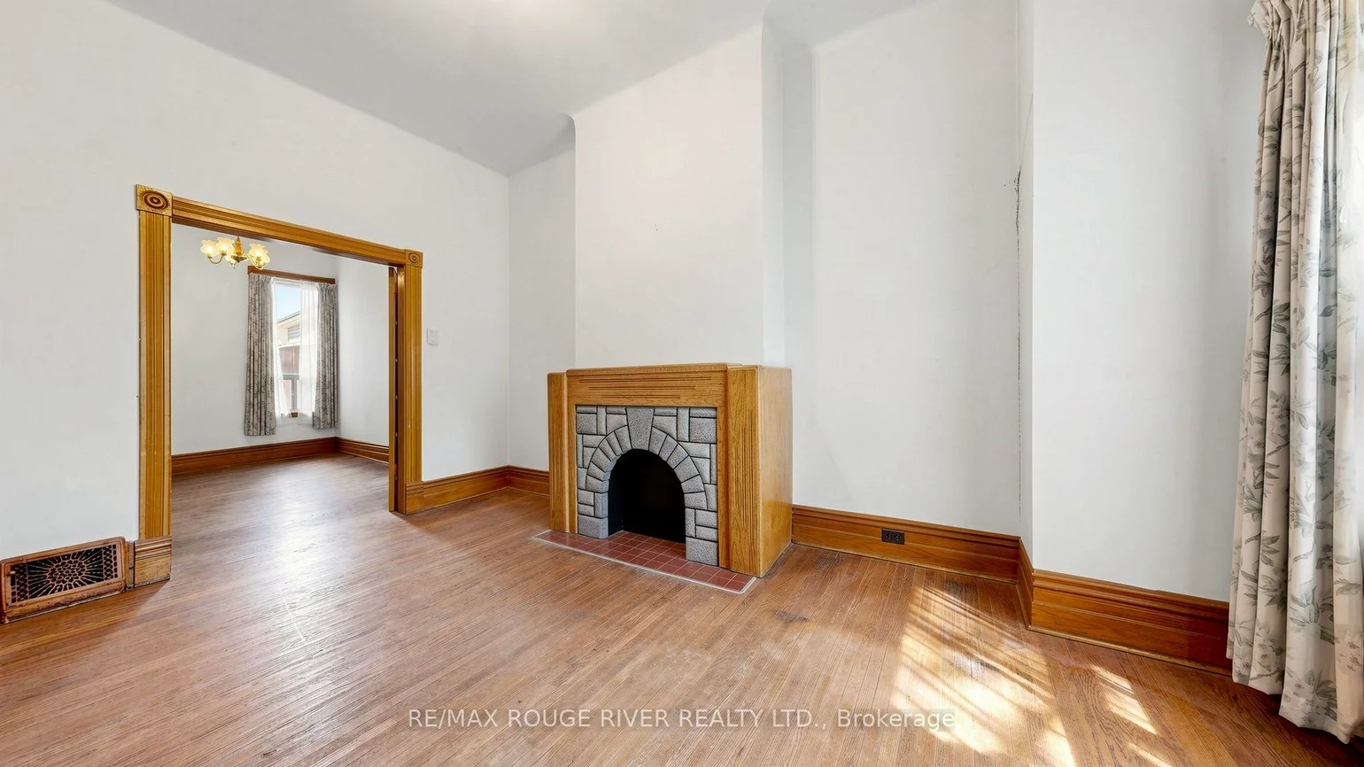 308, Roxton, Palmerston-Little Italy, Toronto
