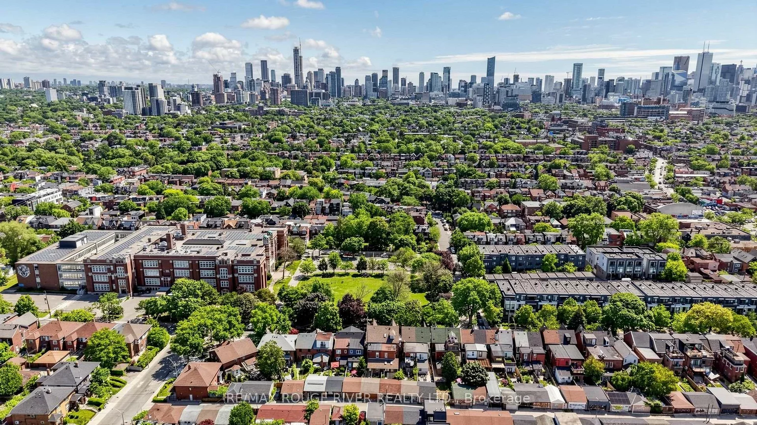 308, Roxton, Palmerston-Little Italy, Toronto