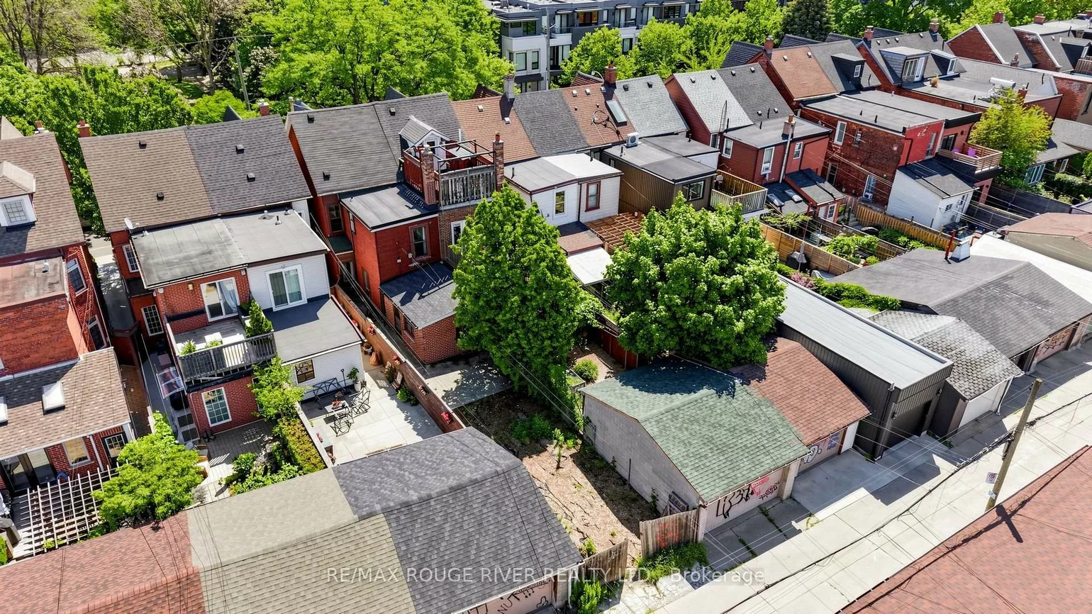 308, Roxton, Palmerston-Little Italy, Toronto