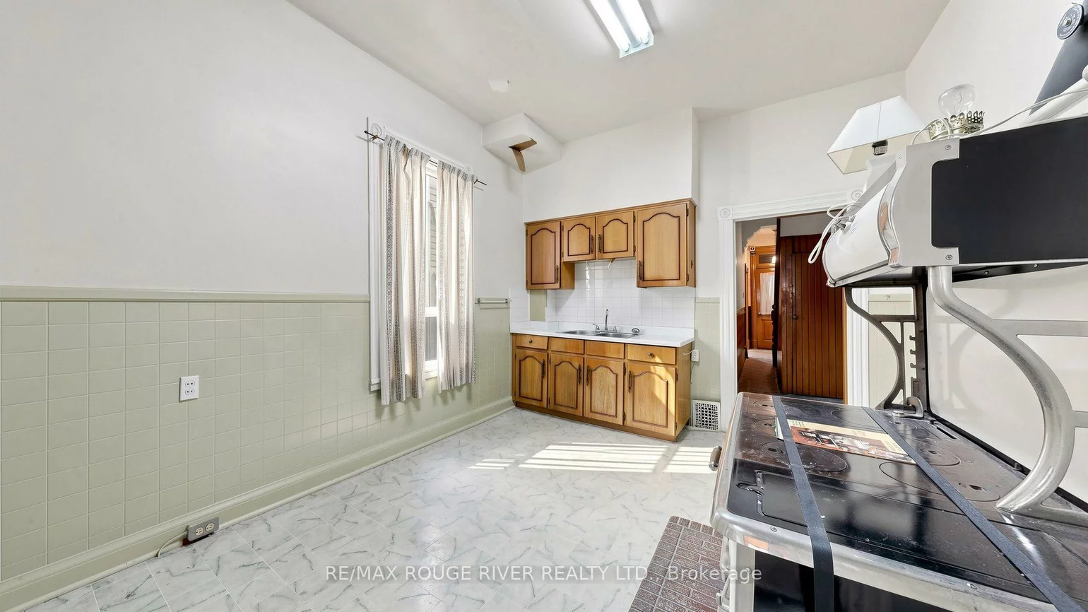 308, Roxton, Palmerston-Little Italy, Toronto