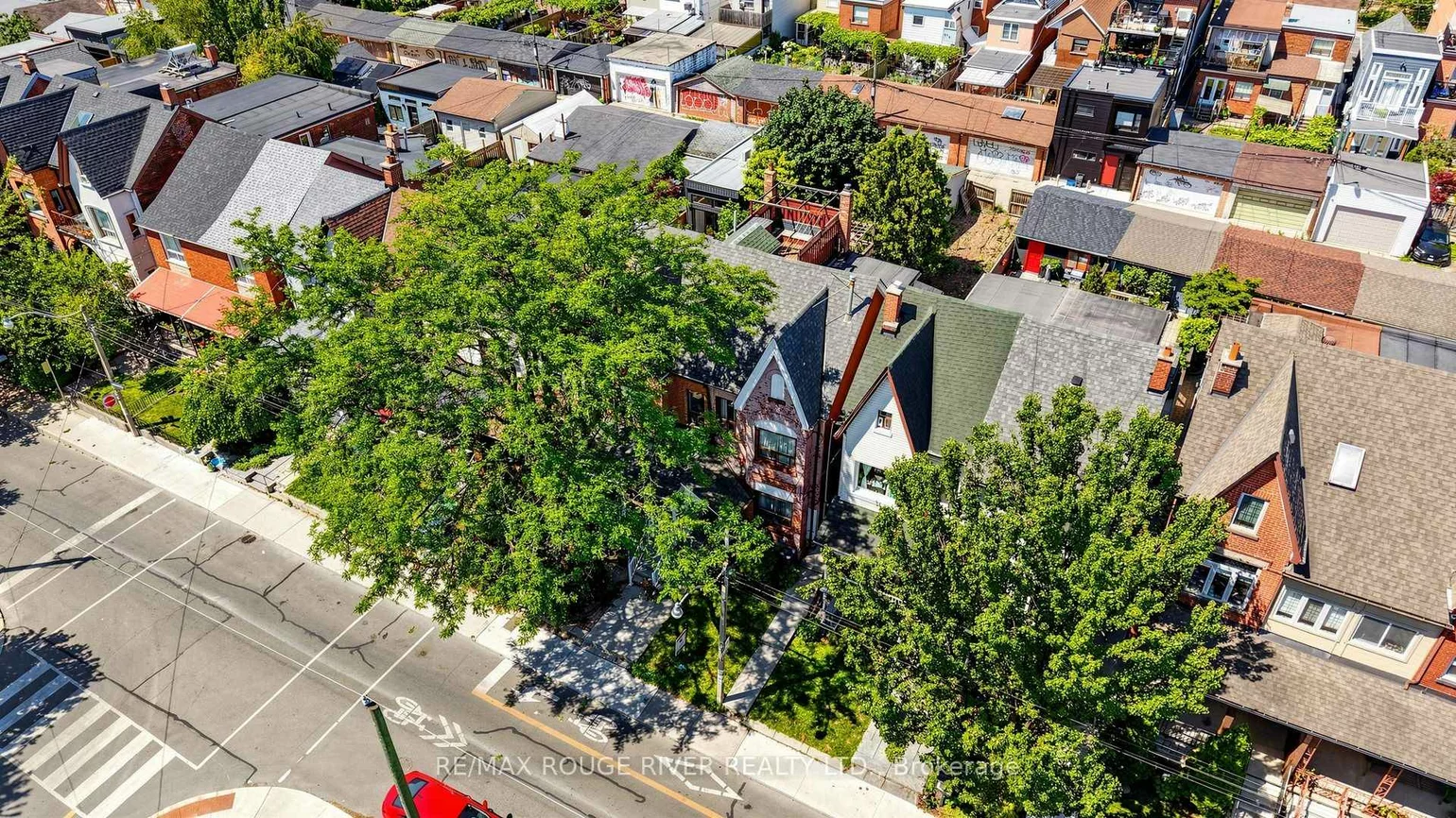 308, Roxton, Palmerston-Little Italy, Toronto