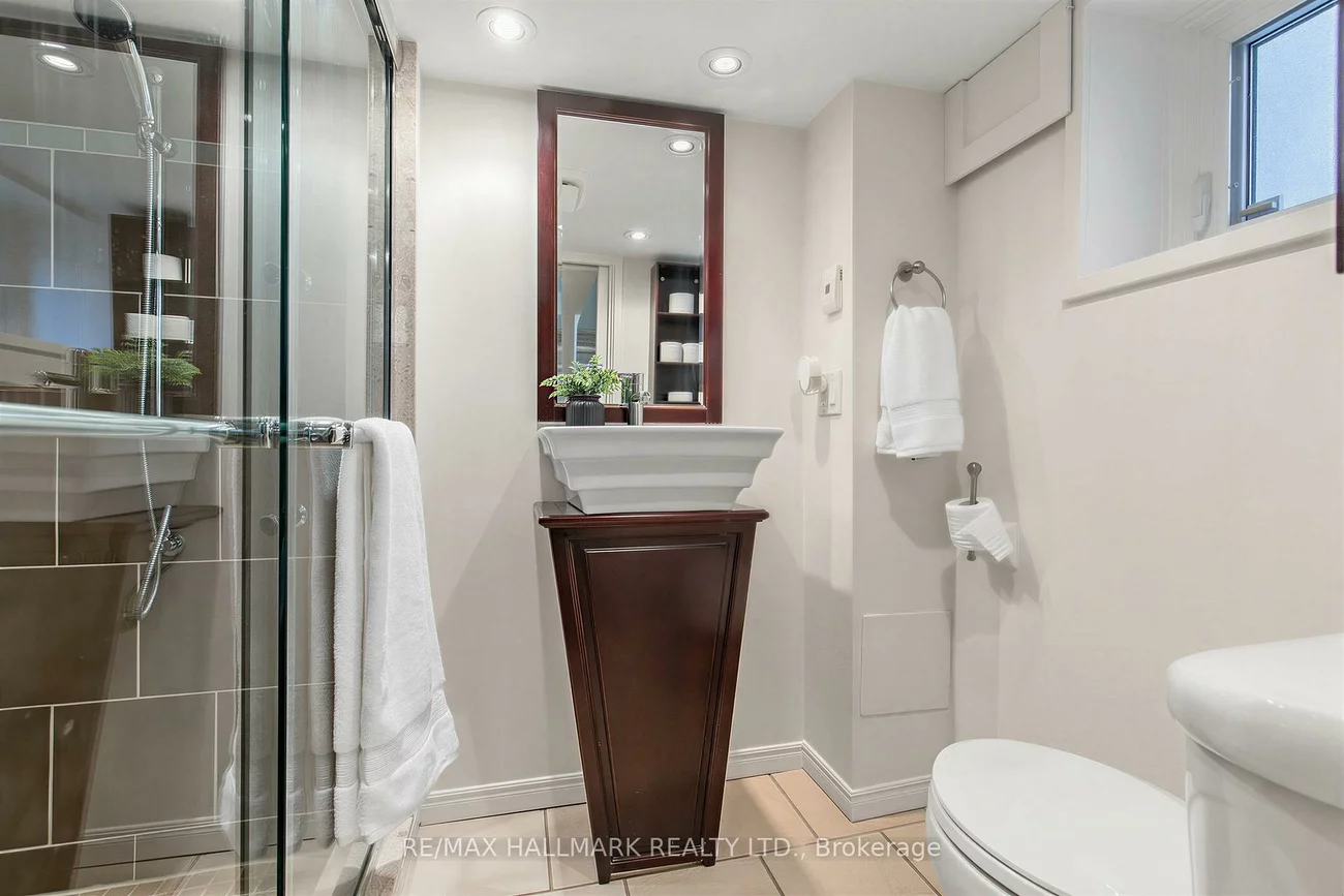 26, Mcnairn, Lawrence Park North, Toronto