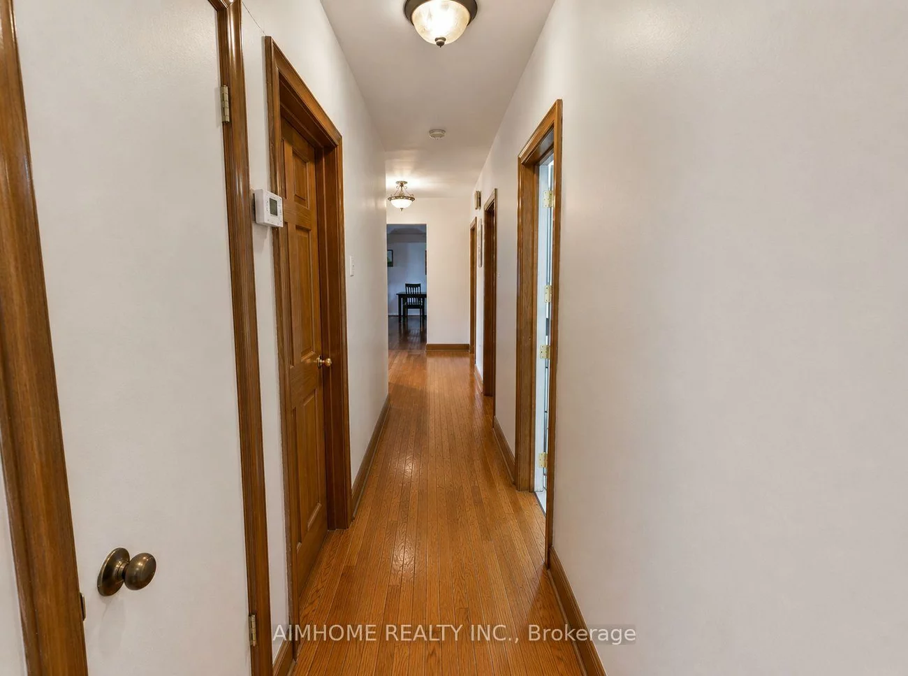 25, Burbank, Bayview Village, Toronto
