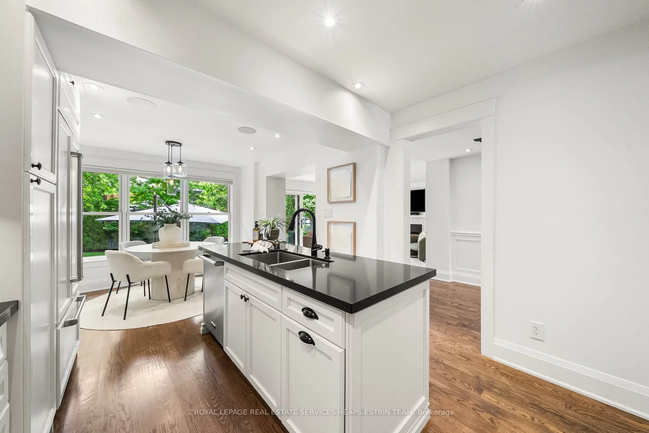 17, Noel, Leaside, Toronto