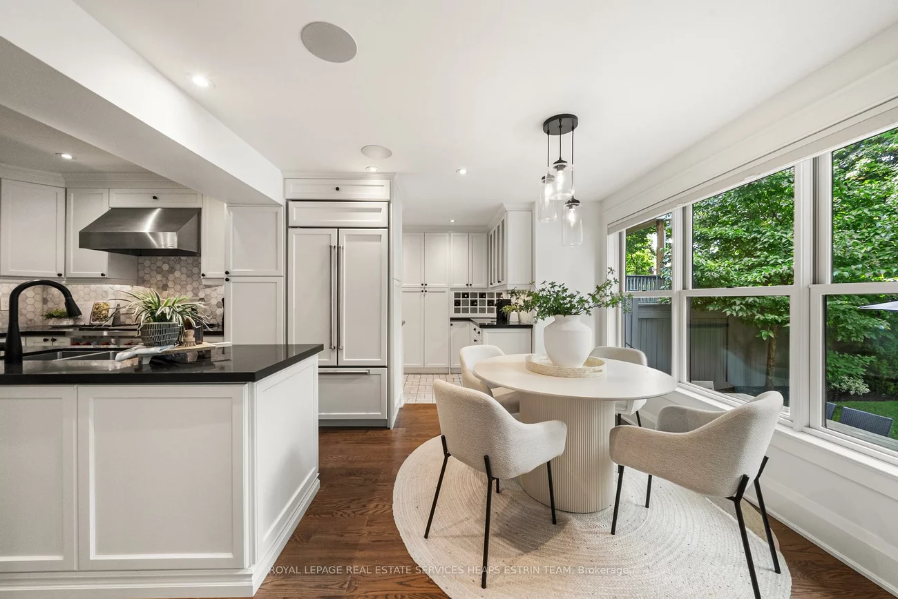 17, Noel, Leaside, Toronto