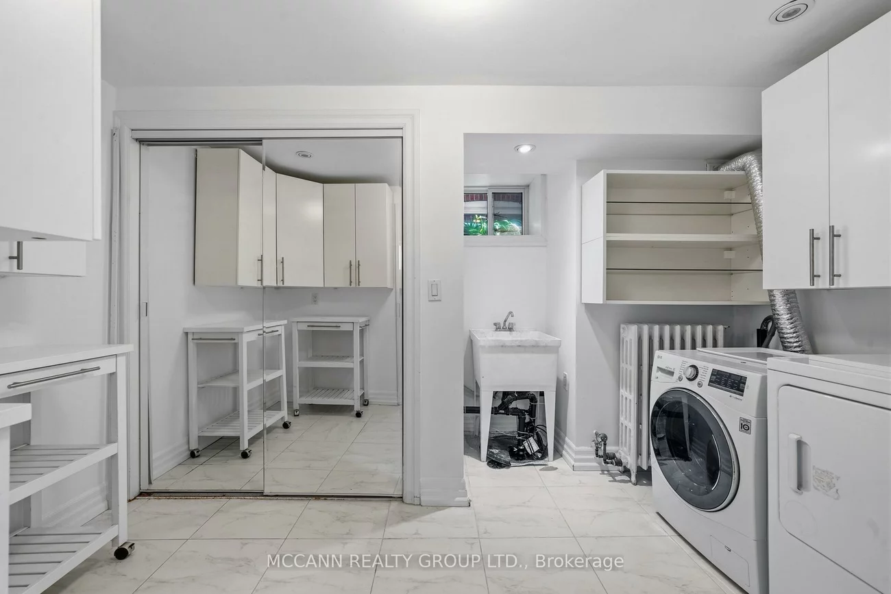 111, Chudleigh, Lawrence Park South, Toronto