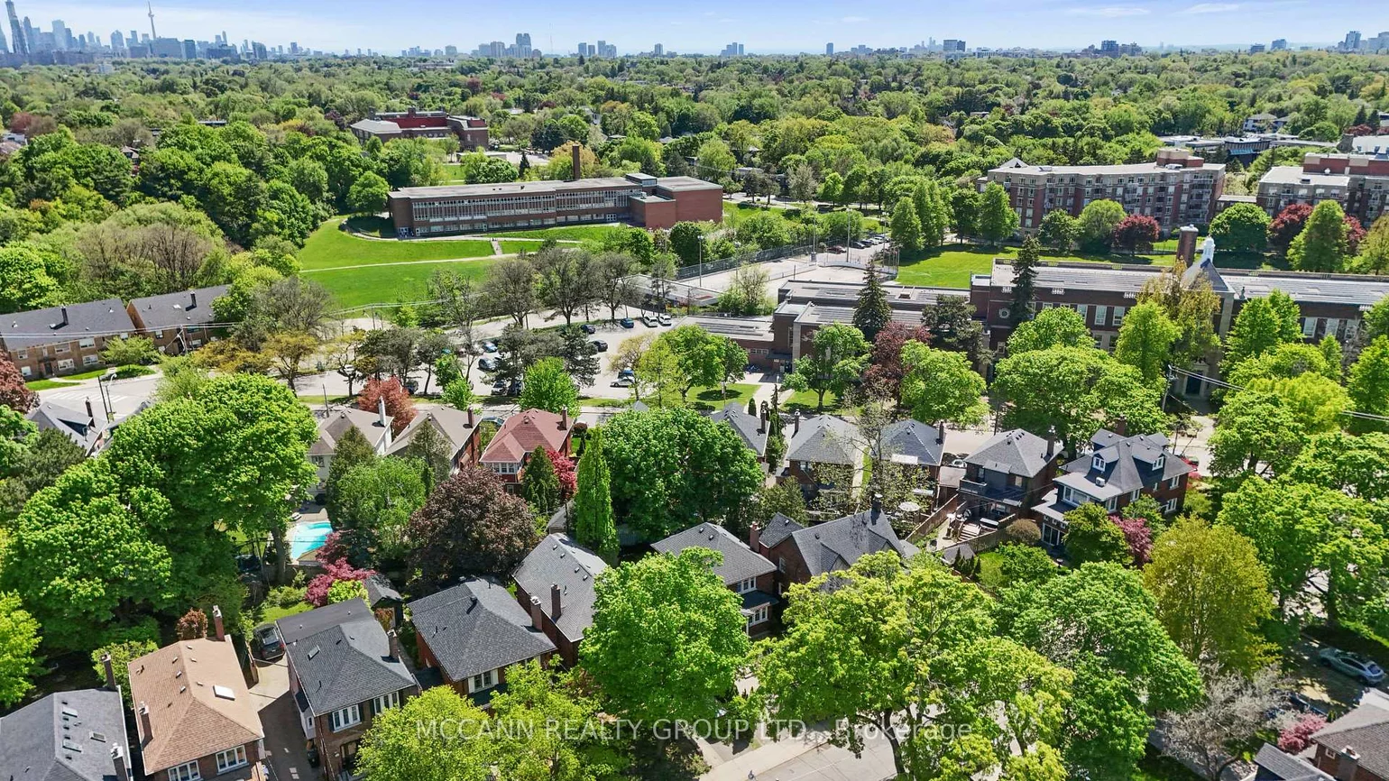 111, Chudleigh, Lawrence Park South, Toronto