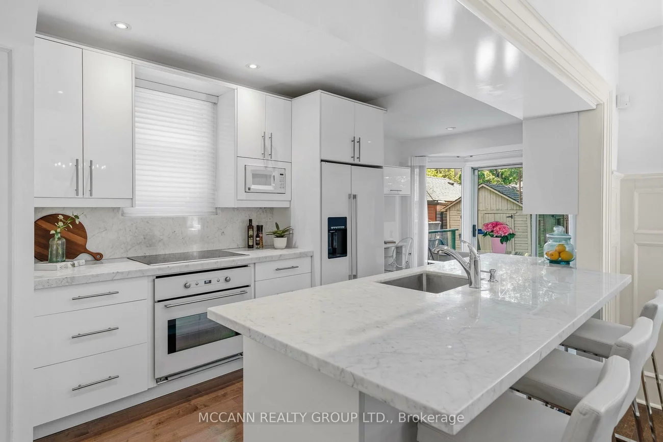 111, Chudleigh, Lawrence Park South, Toronto