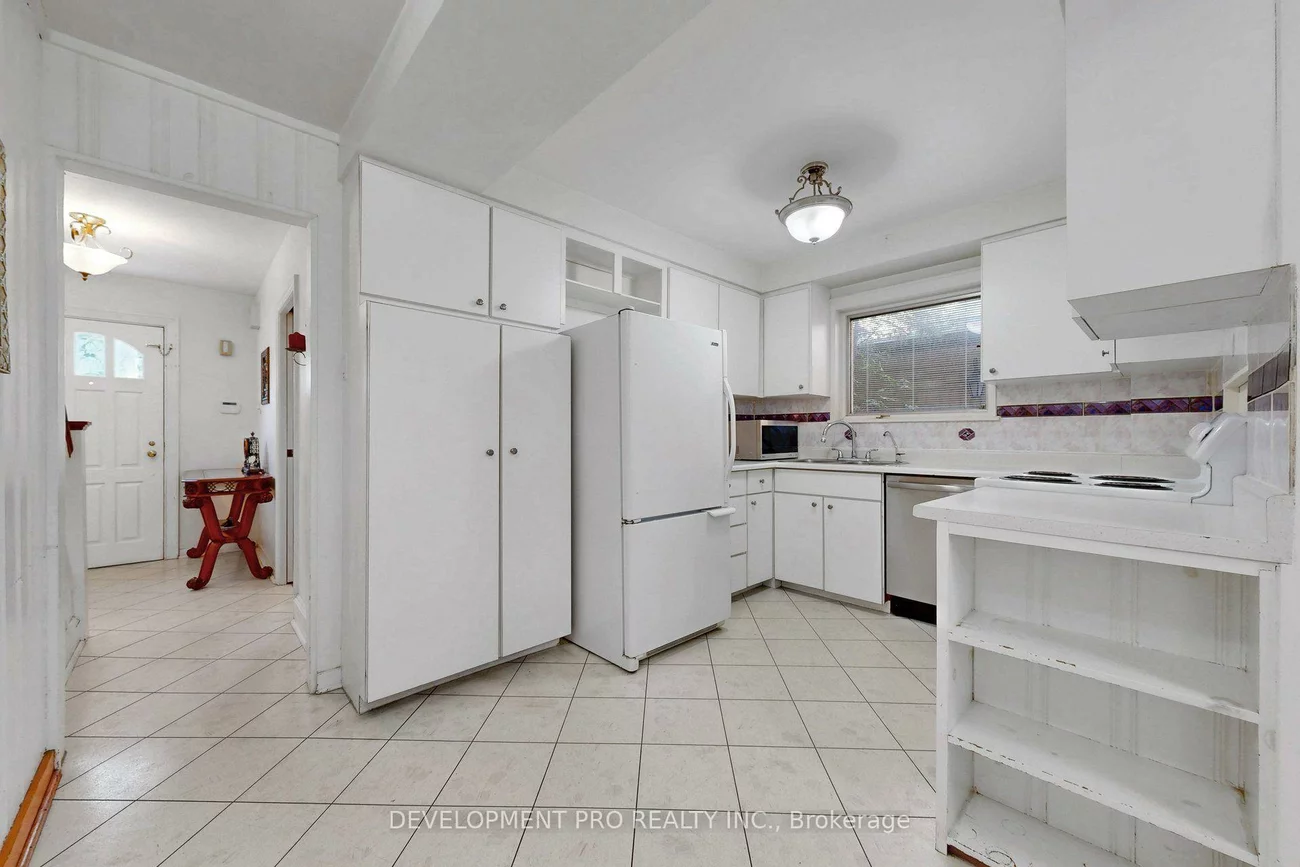 534, Deloraine, Bedford Park-Nortown, Toronto