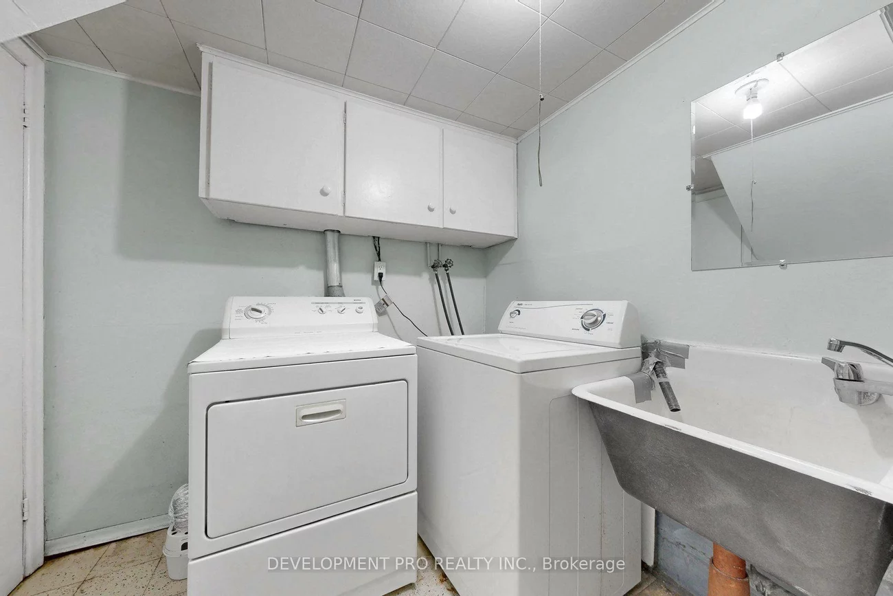 534, Deloraine, Bedford Park-Nortown, Toronto