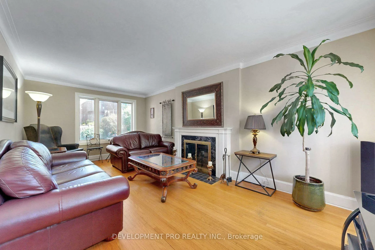 534, Deloraine, Bedford Park-Nortown, Toronto