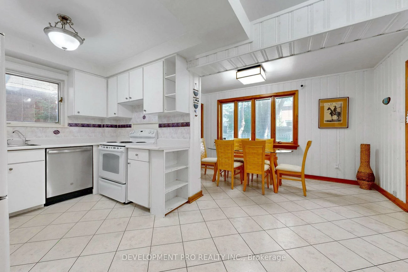 534, Deloraine, Bedford Park-Nortown, Toronto