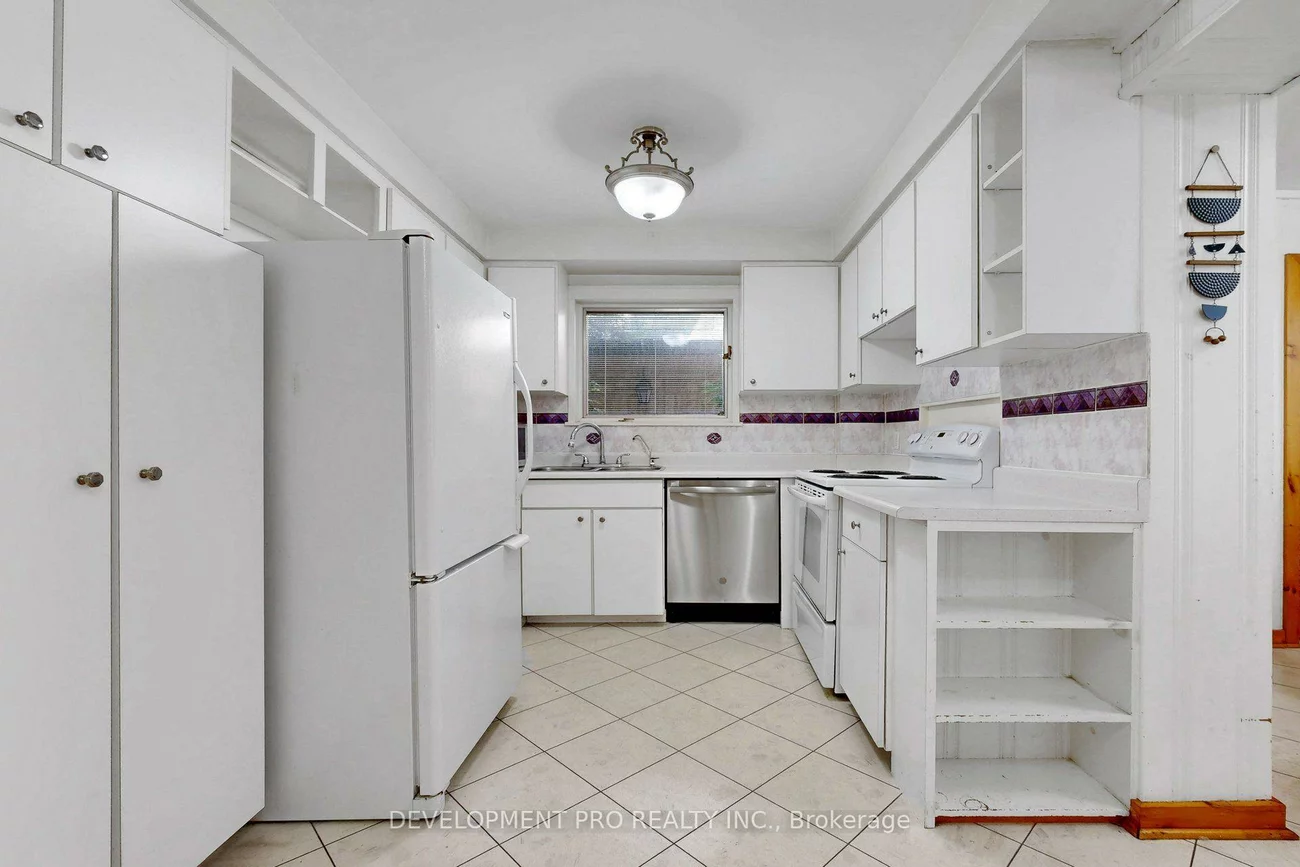 534, Deloraine, Bedford Park-Nortown, Toronto