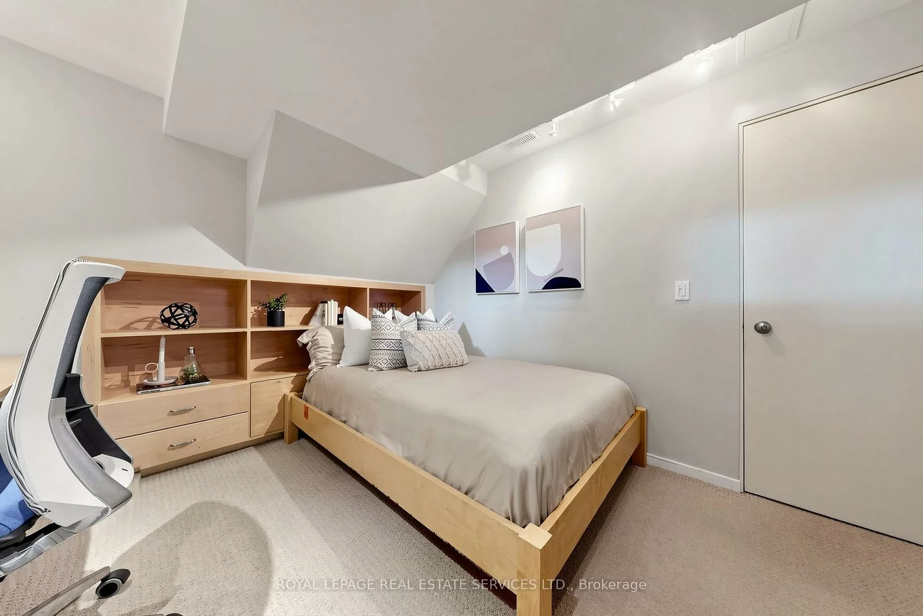 45, HOPPERTON, St. Andrew-Windfields, Toronto