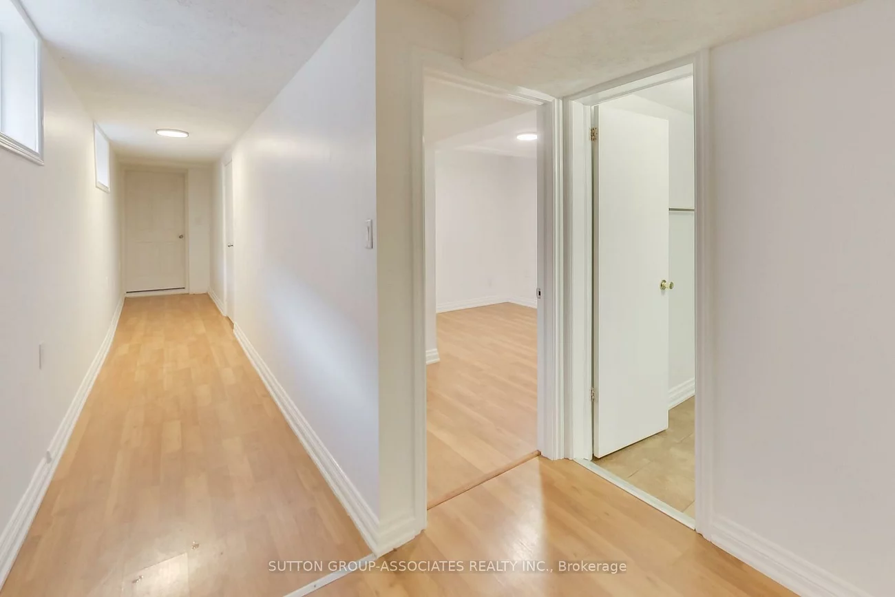 175, Earlsdale, Oakwood Village, Toronto