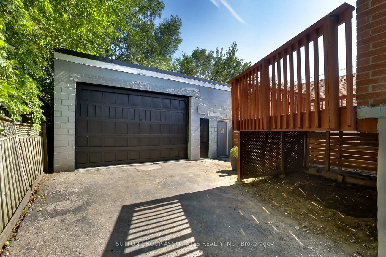 175, Earlsdale, Oakwood Village, Toronto
