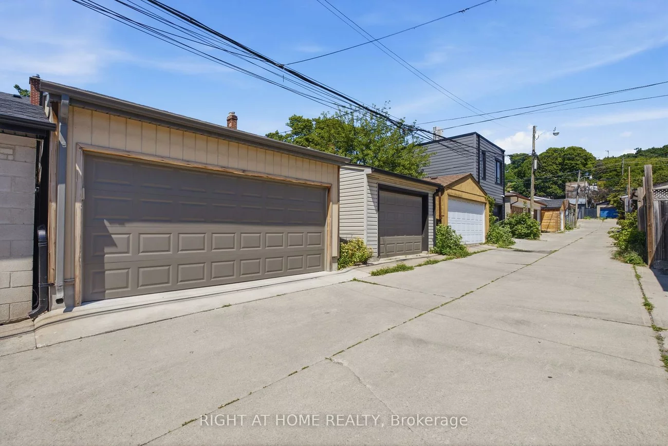7, Hector, Wychwood, Toronto