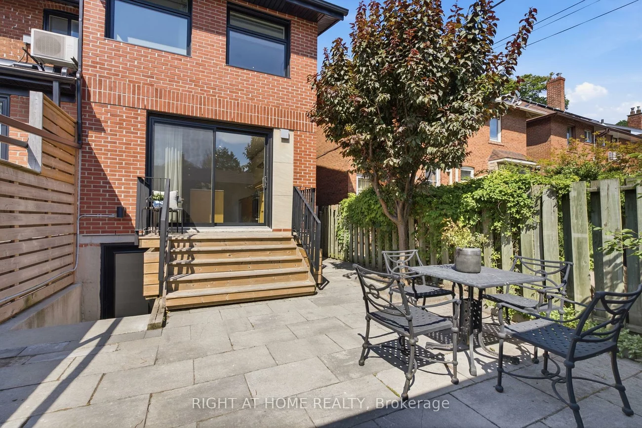 7, Hector, Wychwood, Toronto