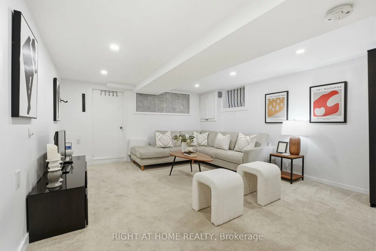 7, Hector, Wychwood, Toronto