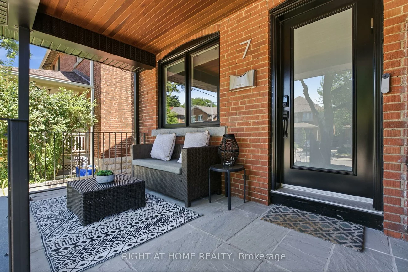 7, Hector, Wychwood, Toronto