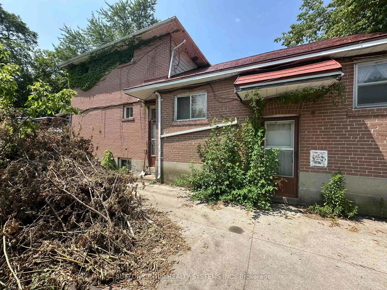 89, Reiner, Clanton Park, Toronto