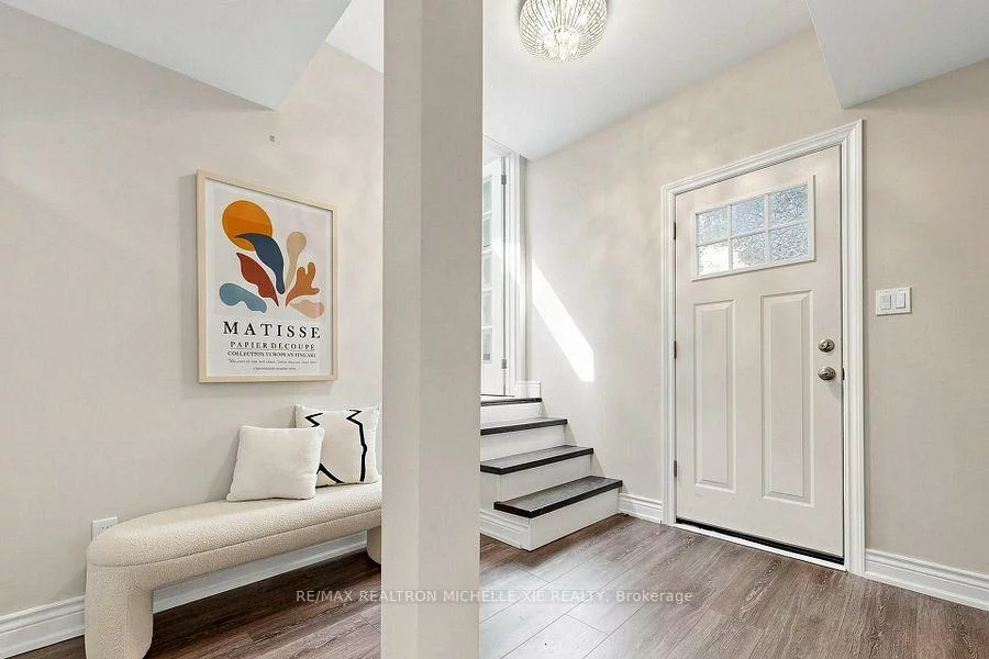 8, Meadowglade, Henry Farm, Toronto