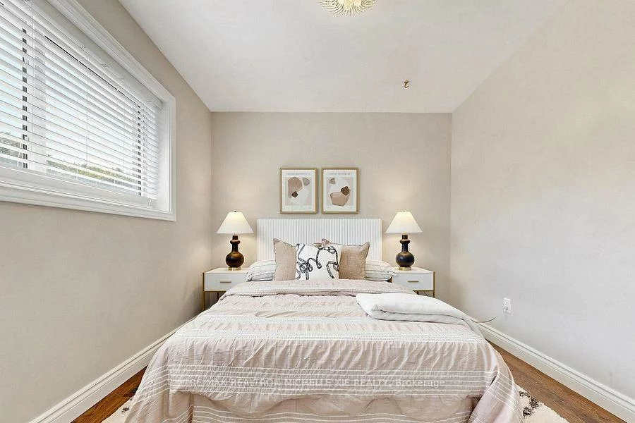 8, Meadowglade, Henry Farm, Toronto