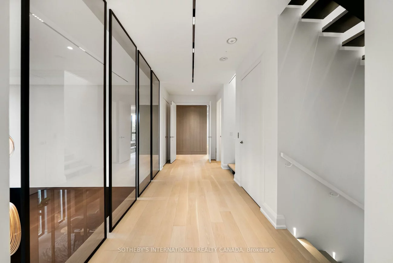 106, Glenayr, Forest Hill South, Toronto