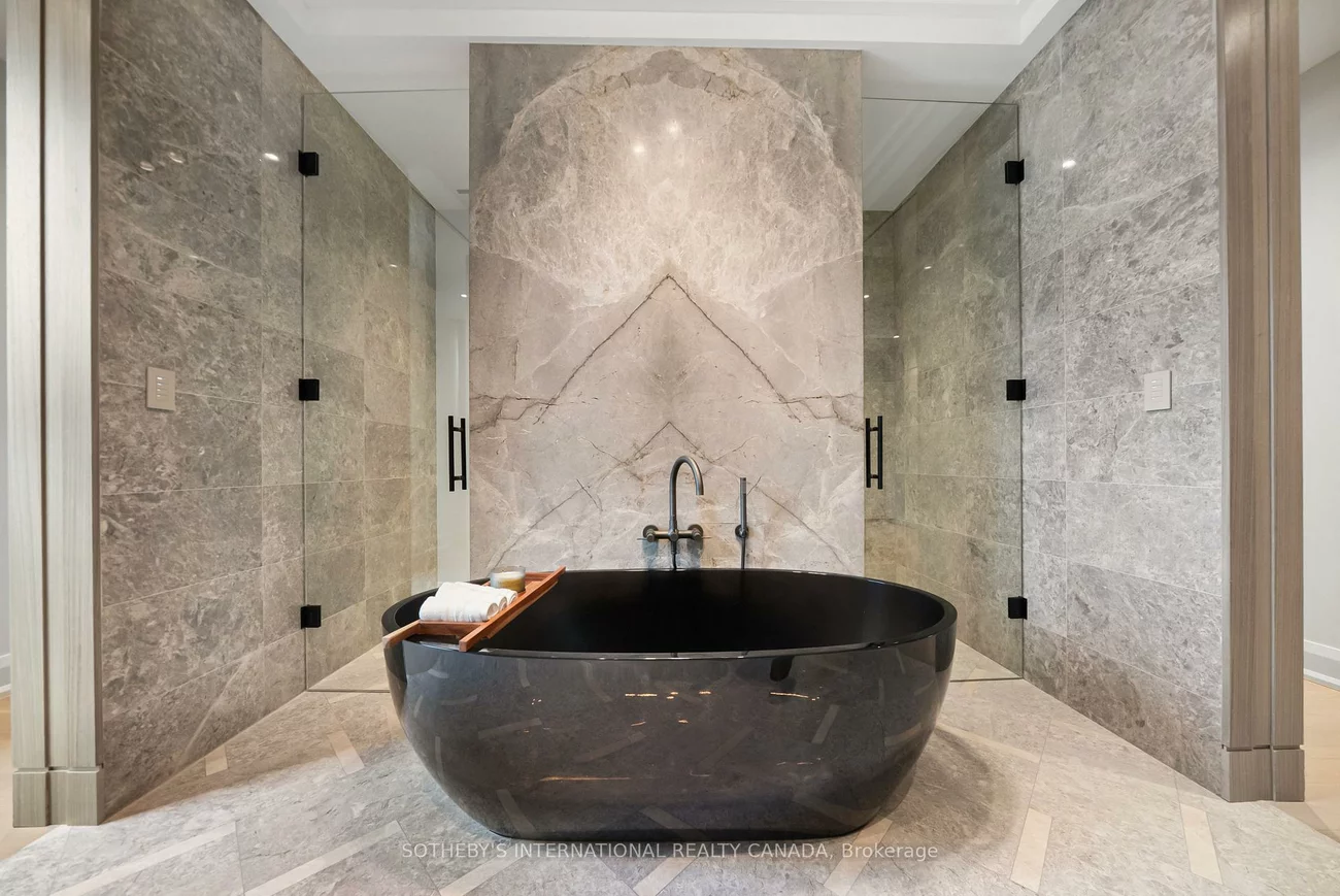 106, Glenayr, Forest Hill South, Toronto