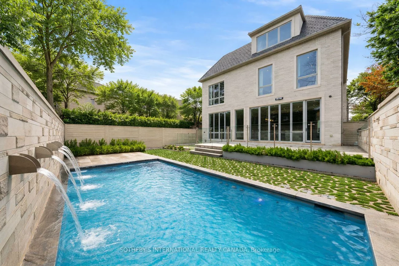106, Glenayr, Forest Hill South, Toronto