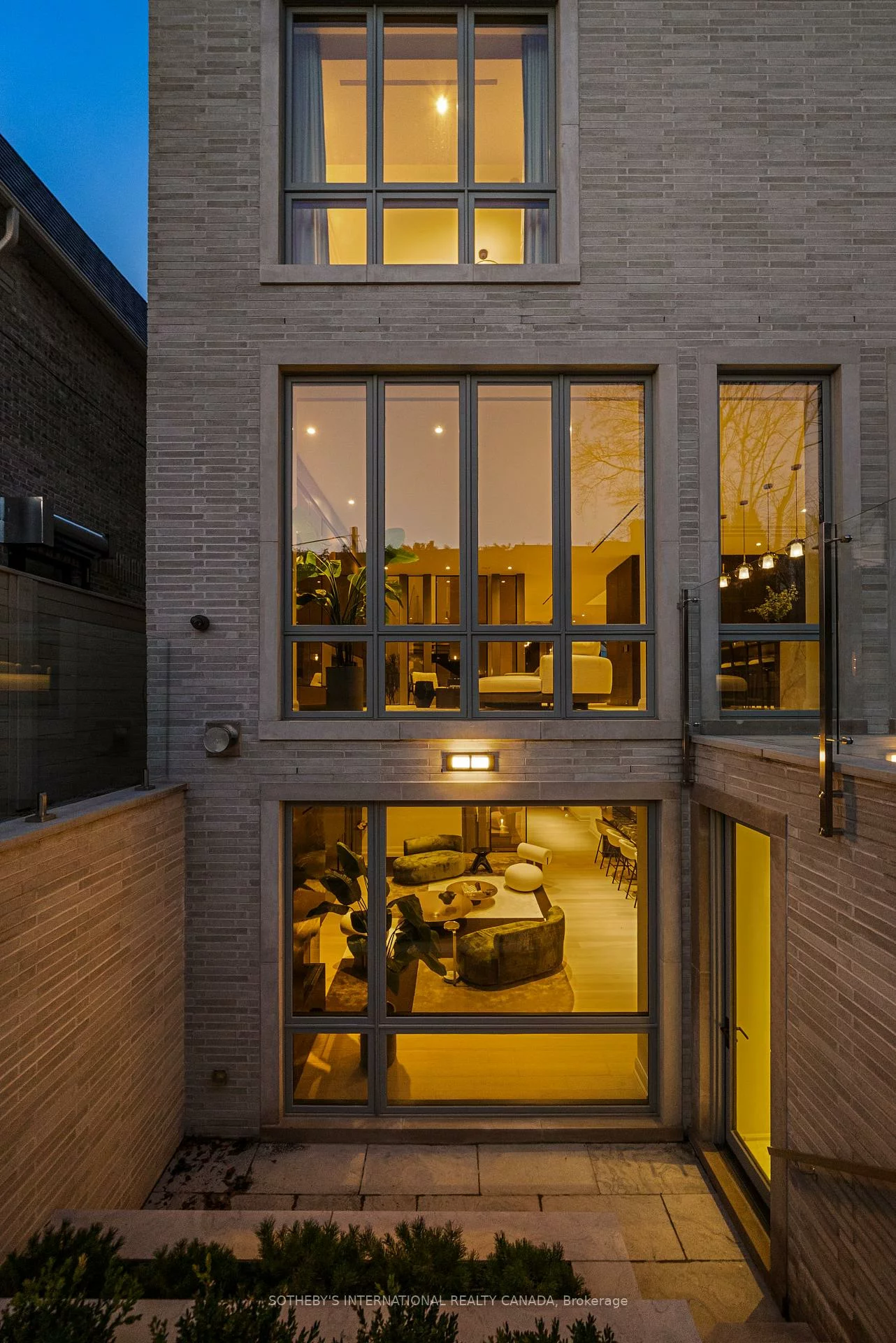106, Glenayr, Forest Hill South, Toronto