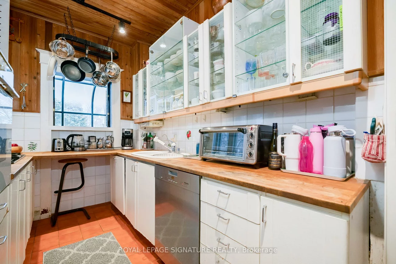 1089, Mt Pleasant, Mount Pleasant East, Toronto