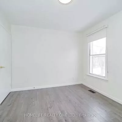 104, Benson, Wychwood, Toronto