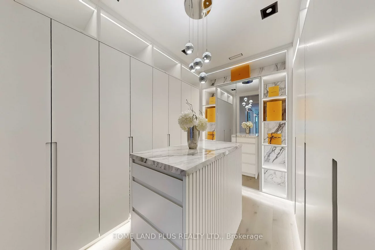 127, Ridley, Bedford Park-Nortown, Toronto