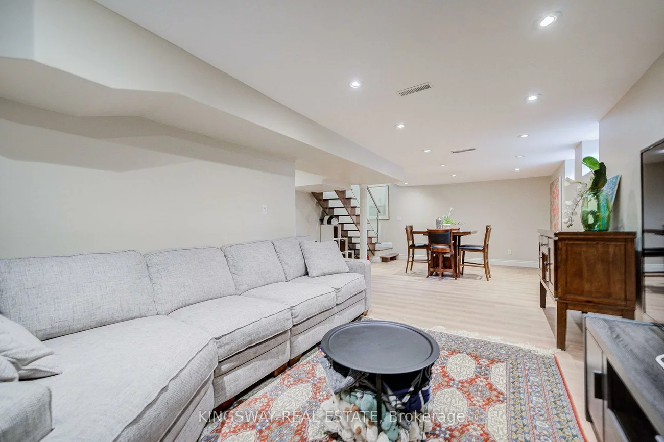 20, Wigmore, Victoria Village, Toronto