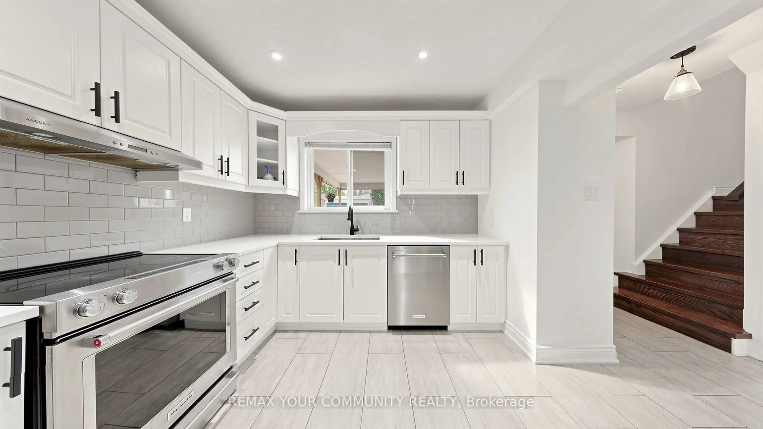 48, Crossbow, Pleasant View, Toronto