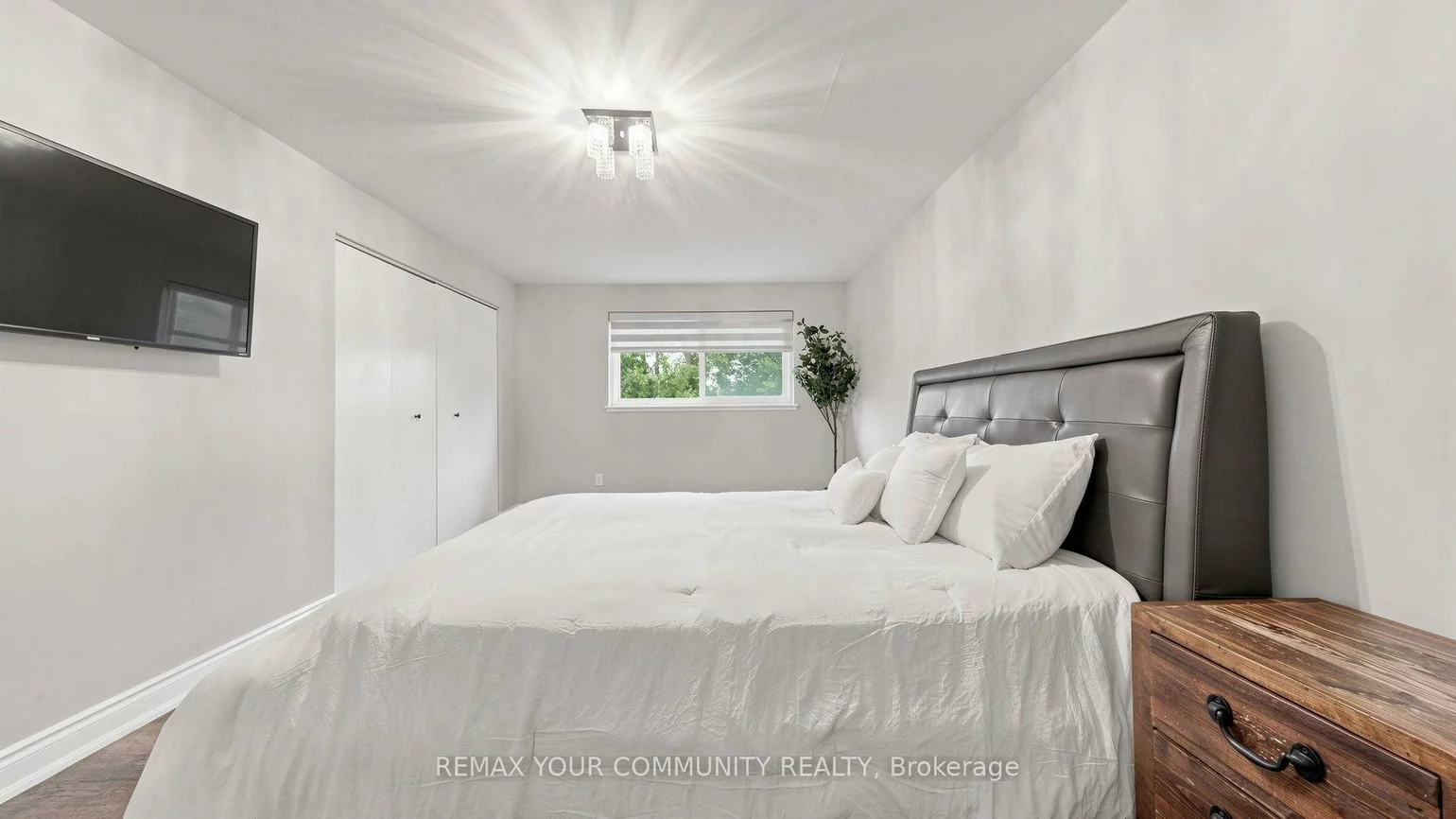 48, Crossbow, Pleasant View, Toronto