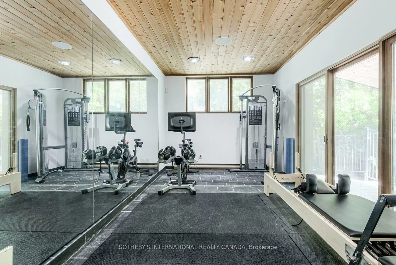 21, Denver, Henry Farm, Toronto