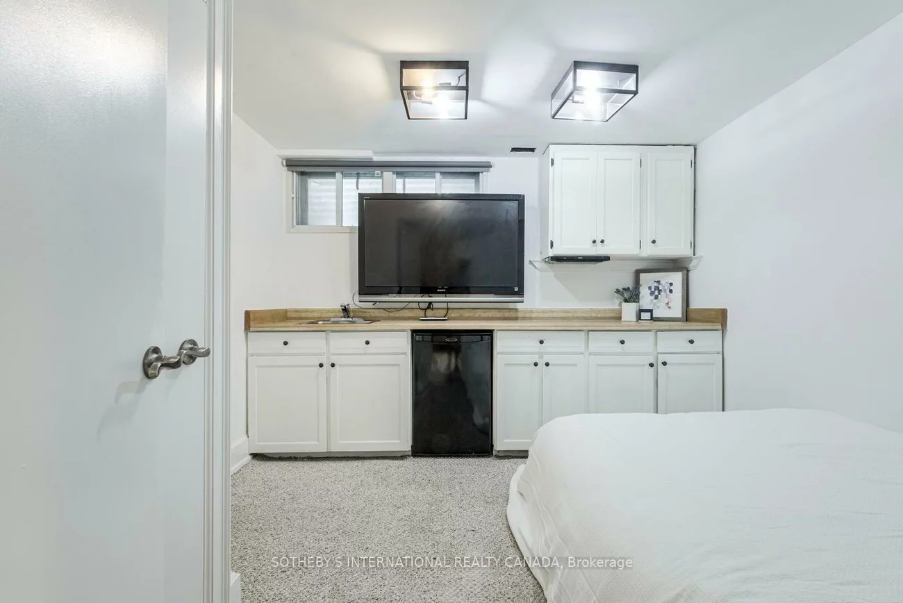 21, Denver, Henry Farm, Toronto
