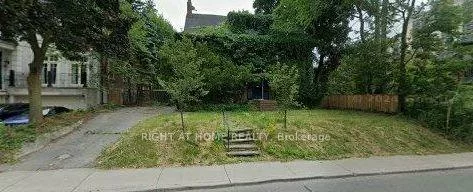 205, Heath, Casa Loma, Toronto