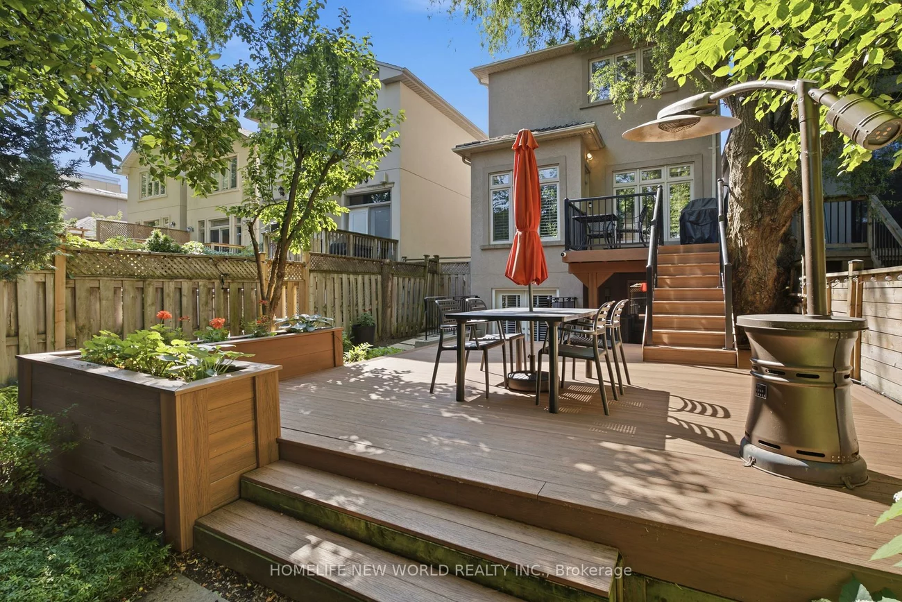 412, Deloraine, Bedford Park-Nortown, Toronto