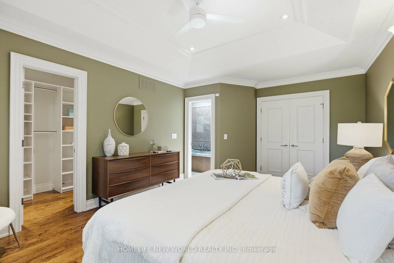 412, Deloraine, Bedford Park-Nortown, Toronto
