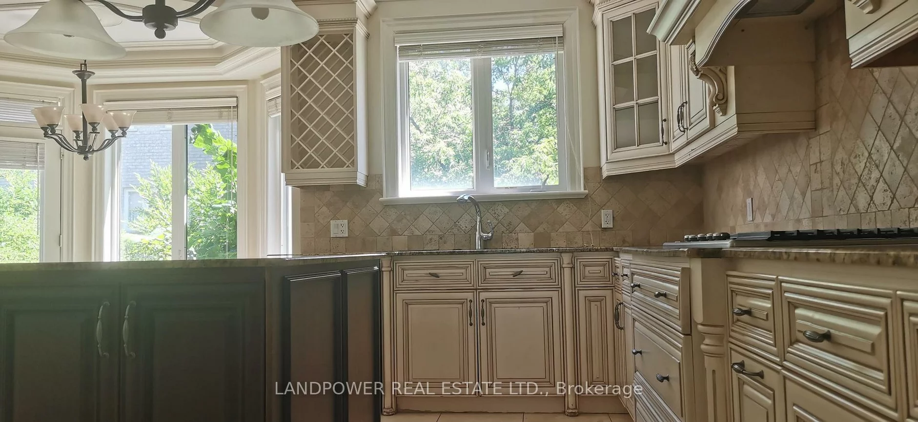 33, Bevdale, Willowdale West, Toronto