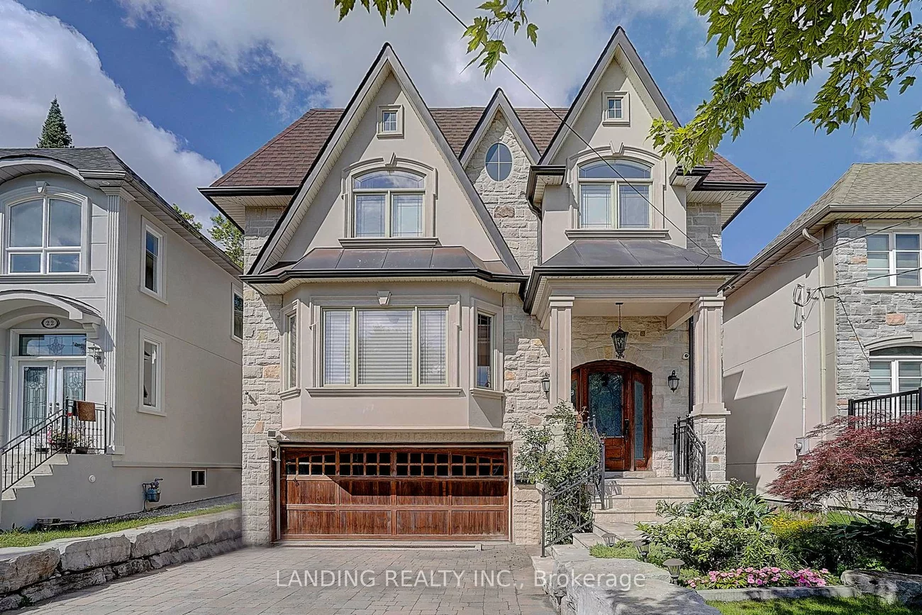 24, Abbotsford, Willowdale West, Toronto